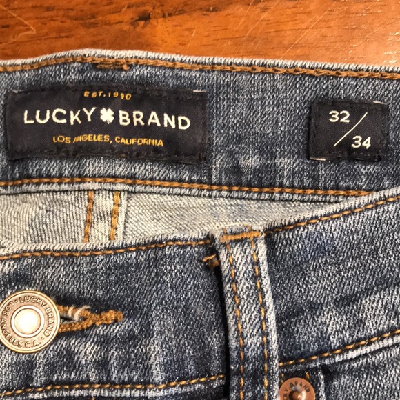 Lucky Brand 221 Straight Leg Jeans - Picture 4 of 10
